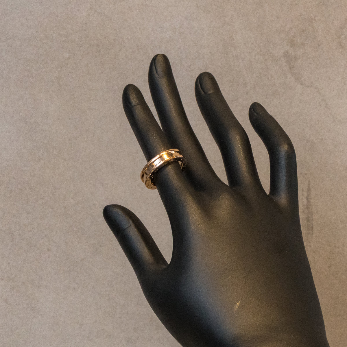 BVLGARI ブルガリ ビーゼロワン リング 48 – The BOUTIQUE