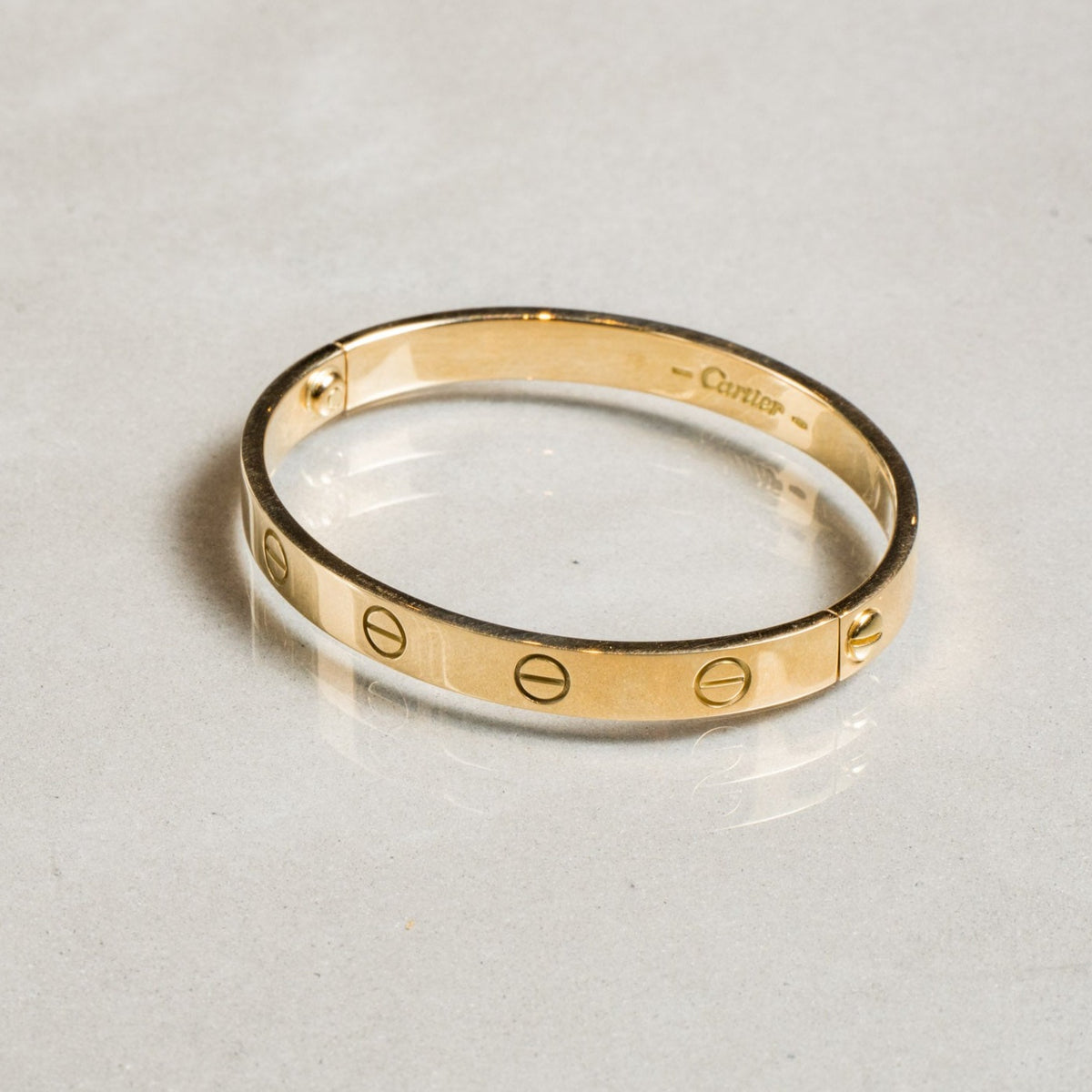 【VINTAGE】カルティエ ラブ SM ブレスレット 750 Cartier 美品 カルティエ ラブブレス SM 新型 PG アフターパヴェ