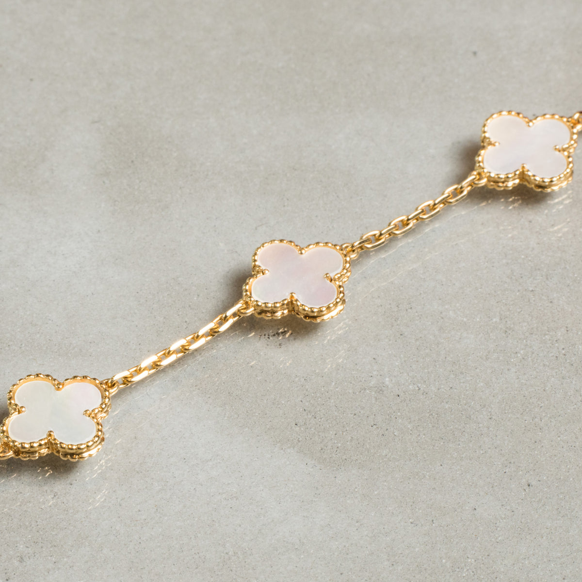Van Cleef & Arpels ヴィンテージアルハンブラブレスレット VanCleef & Arpels】ヴィンテージ アルハンブラ ブレスレット