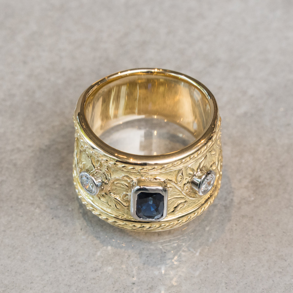 PT900/K18　サファイア　ダイヤモンド　リング　14号 サファイア ダイヤモンドリング SA 0.69ct D 0.14ct Pt900 JGGC鑑別書付