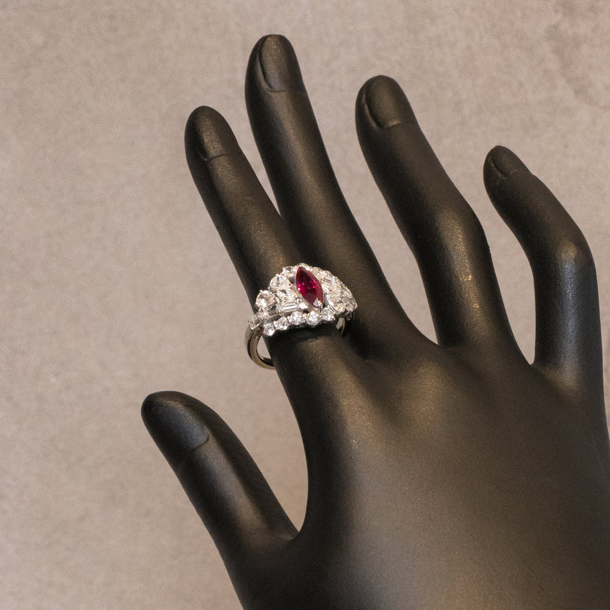 Pt900 プラチナ ピジョンブラッドルビー ダイヤモンド 11号