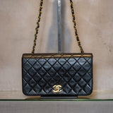 CHANEL マトラッセ ショルダーバッグ