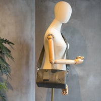 LOUIS VUITTON　ルイ・ヴィトン　シティ・キーポル
