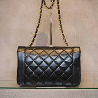 CHANEL　シャネル　マトラッセ　ダイアナ25　ラムスキン