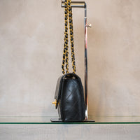 CHANEL　シャネル　マトラッセ23　ラムスキン