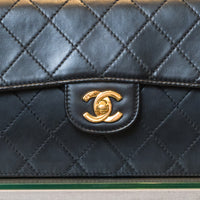 CHANEL　シャネル　マトラッセ23　ラムスキン