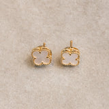 Van Cleef＆Arpels　ヴァンクリーフアーペル　スウィートアルハンブラ ピアス　シェル