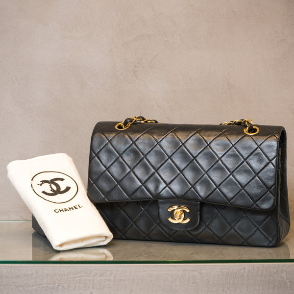 CHANEL　シャネル　CF25　マトラッセ25　ダブルフラップ　ラムスキン