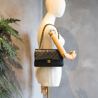 CHANEL　シャネル　CF25　マトラッセ25　ダブルフラップ　ラムスキン