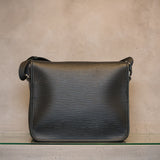 LOUIS VUITTON　ルイ・ヴィトン　エピ　メッセンジャー ダウンタウンPM