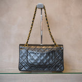 CHANEL　シャネル　CF25　マトラッセ25　ダブルフラップ　ラムスキン