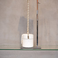 CHANEL　シャネル　マトラッセ　バニティミニ　ラムスキン　ホワイト