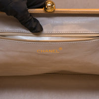 CHANEL　シャネル　マトラッセ　キャビアスキン　がま口