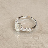 Pt900　プラチナ　ダイヤモンド　ペアシェイプカット